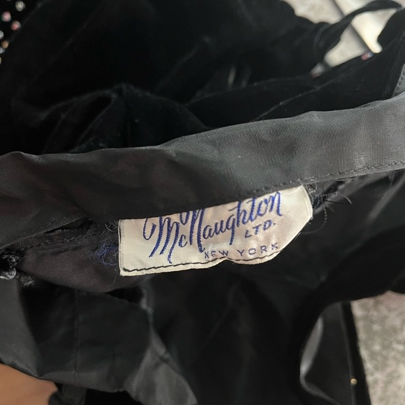 McNaughton x Vintage Black Velvet Iridescent Sparkle Polka Dot Skirt Halter Set - Picture 11 of 12